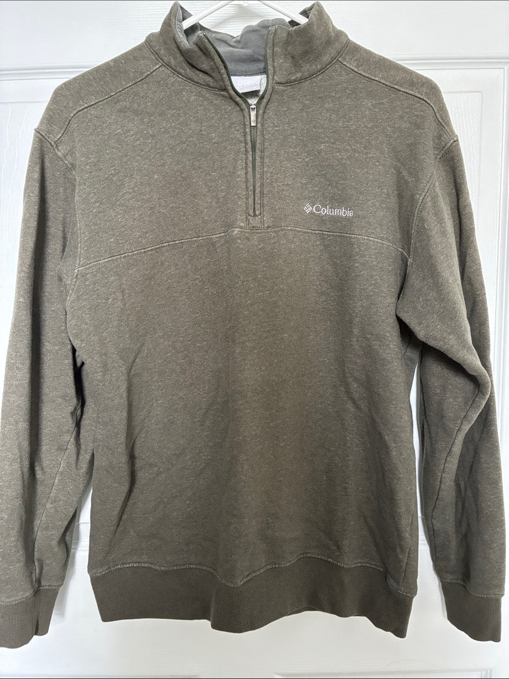 Columbia Men's Olive Green Half-Zip Sweatshirt